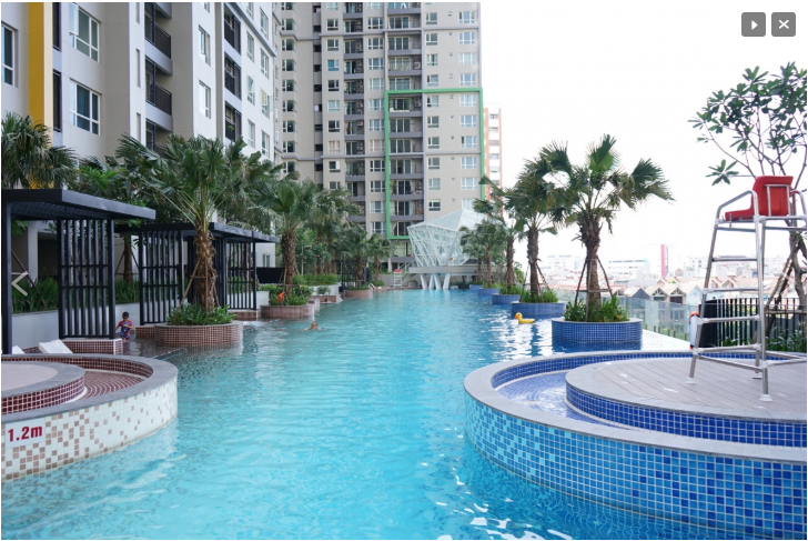 Bể bơi vô cực Seasons Avenue Mỗ Lao - Hà Đông
