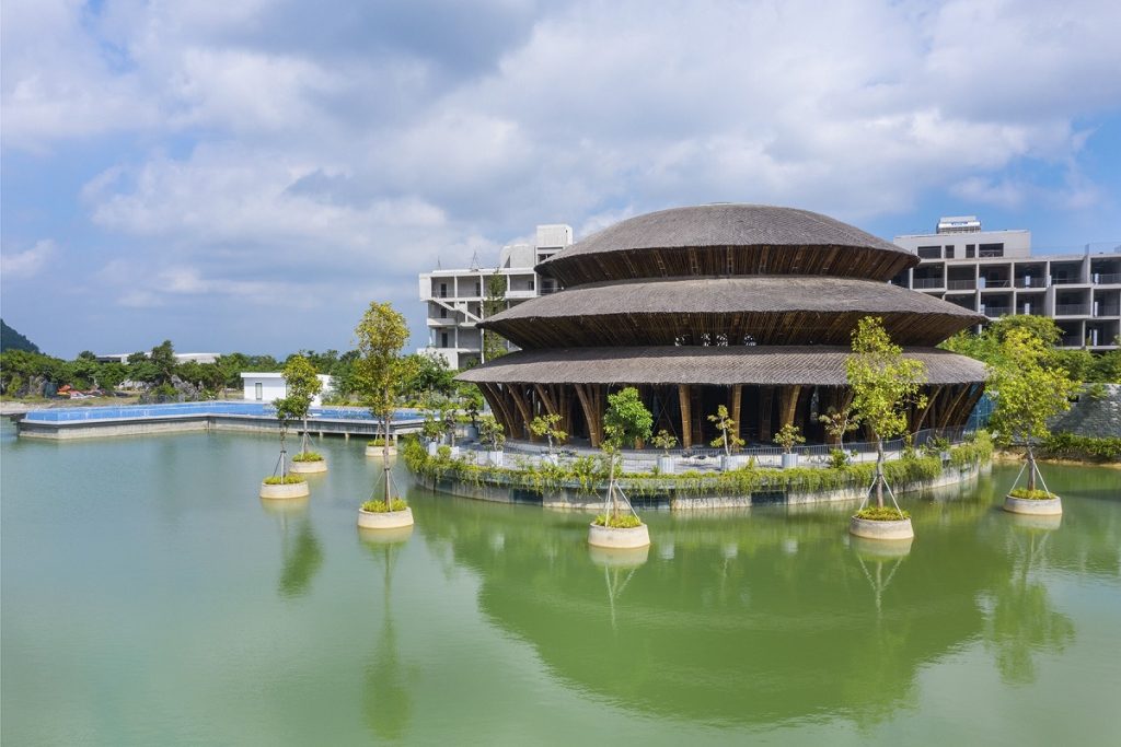 Ảnh thực tế Hồ trung tâm dự án Vedana Cúc Phương Resort Ninh Bình tháng 11/2020
