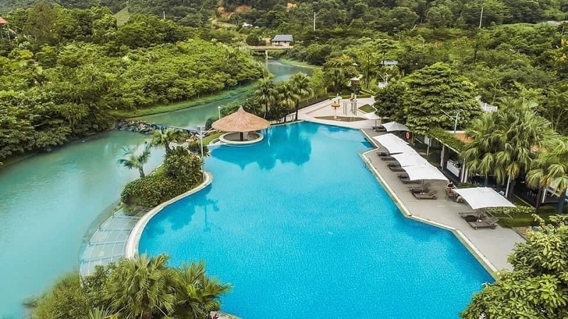 Bể bơi Xanh Villas Resort Hòa Lạc