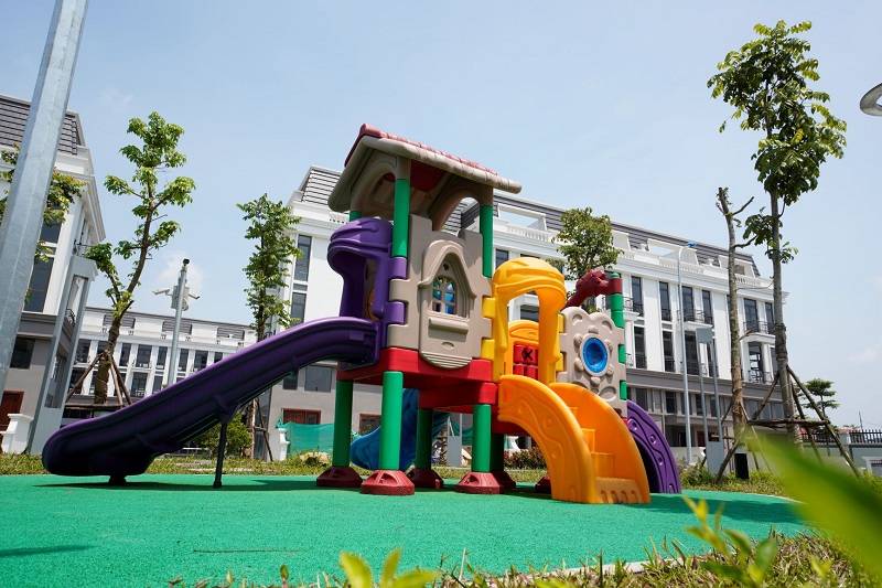 Khu vui chơi trẻ em trong khu đô thị Hà Nội Garden City Thạch Bàn - Long Biên