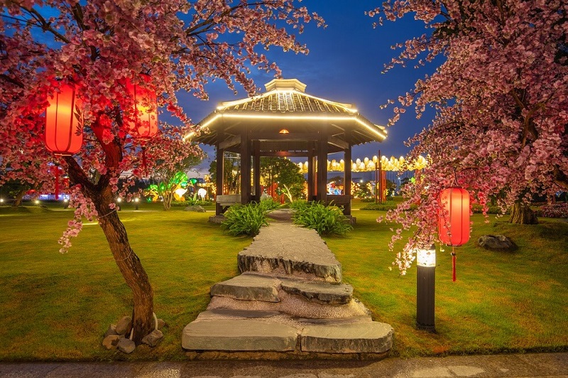 Buổi tối tại Vườn Nhật Vinhomes Smart City