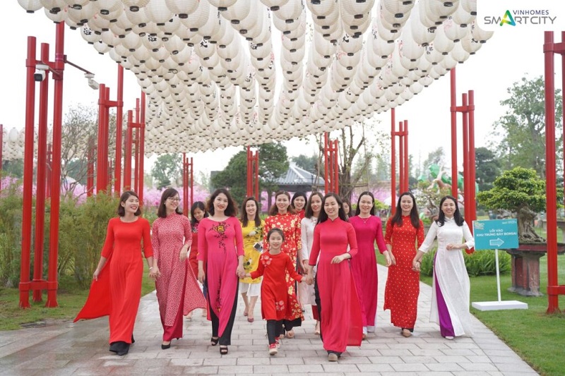 Lễ hội áo dài Vườn Nhật Vinhomes Smart City